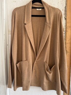 Relaxed Open-Front Blazer Jacket in Camel